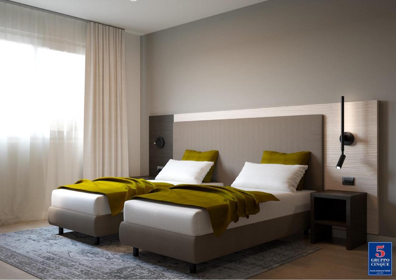 Threeland Hotel Петанж Екстер'єр фото