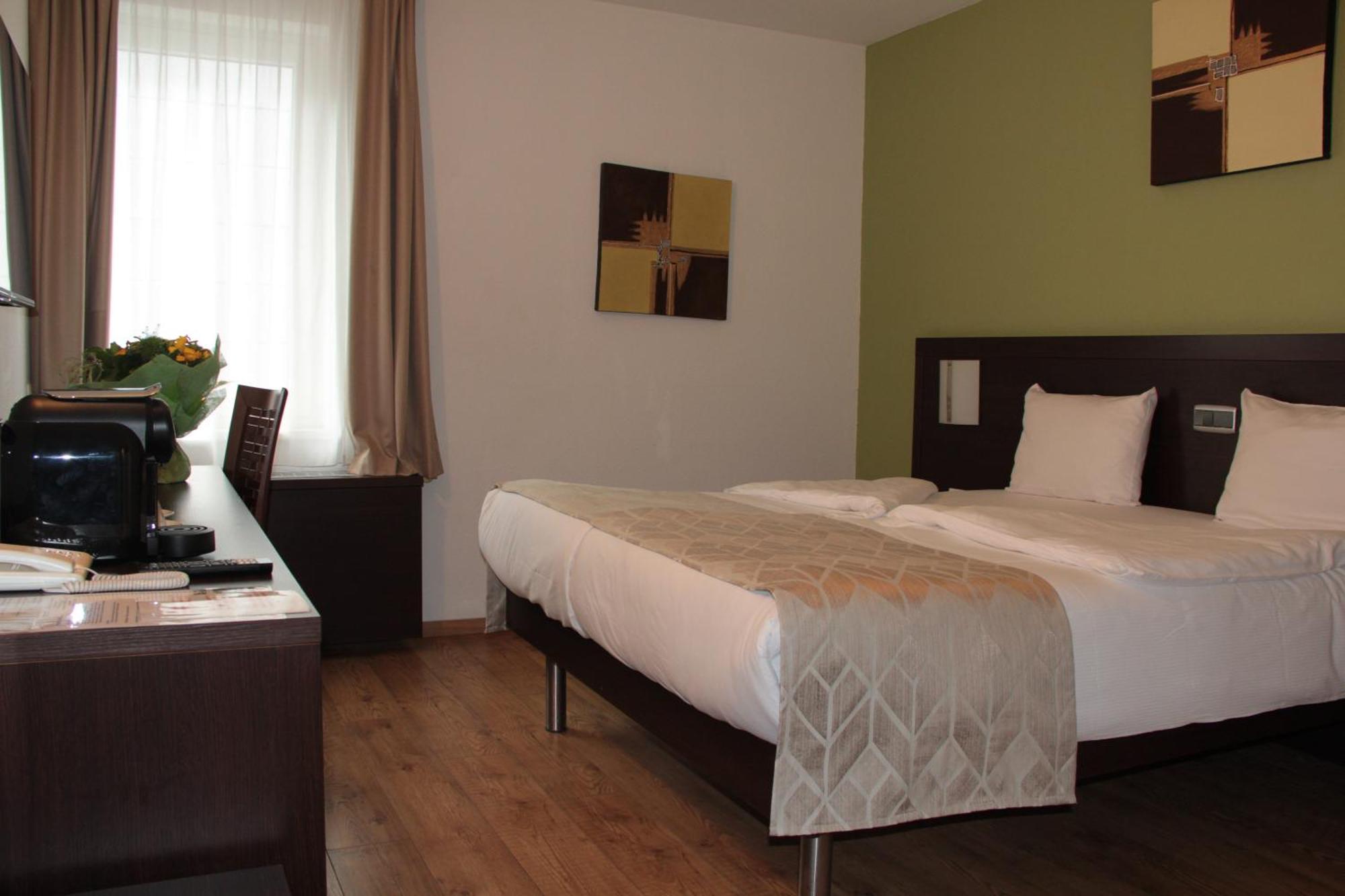 Threeland Hotel Петанж Екстер'єр фото
